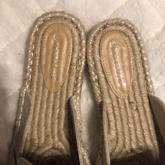 ShoeDazzle Cream Daphney Slip On Mules Size: US 11 - Picture 4 of 7